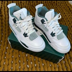 Jordan 4 Oxidized Green Sneakers